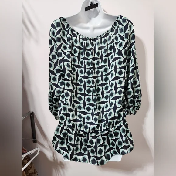 Vince Camuto Blouse - Picture 4 of 7